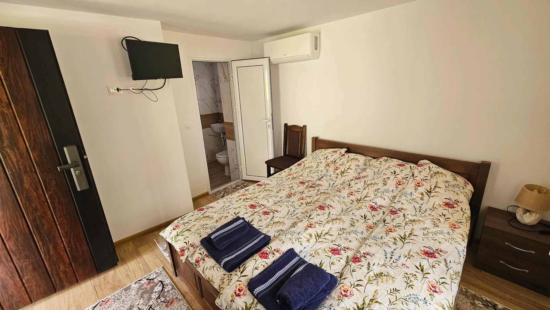 Apartment 4